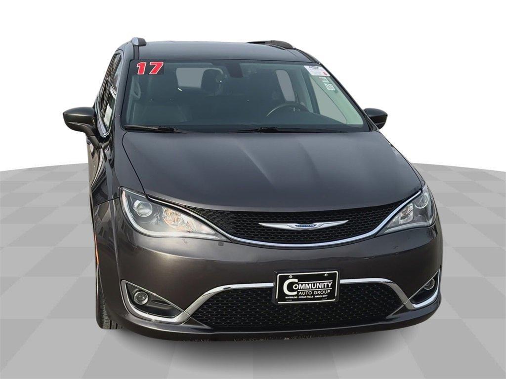 used 2017 Chrysler Pacifica car, priced at $16,467