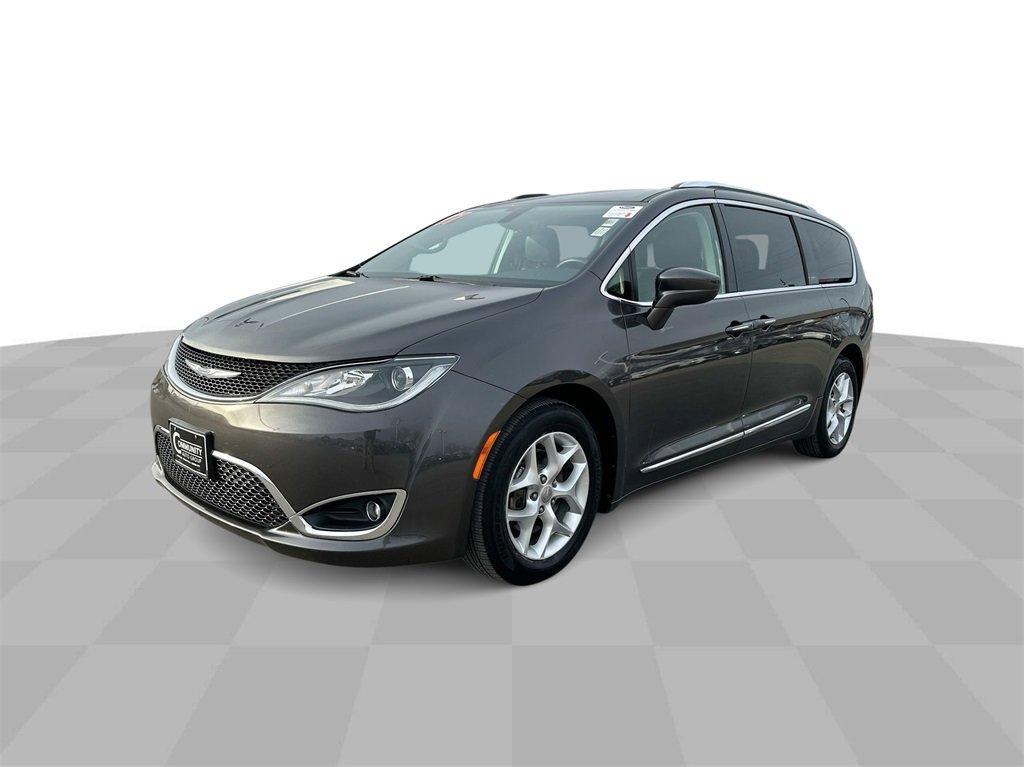 used 2017 Chrysler Pacifica car, priced at $16,467