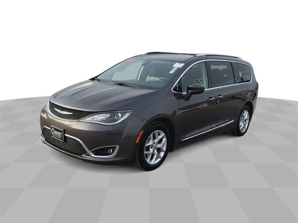 used 2017 Chrysler Pacifica car, priced at $16,467