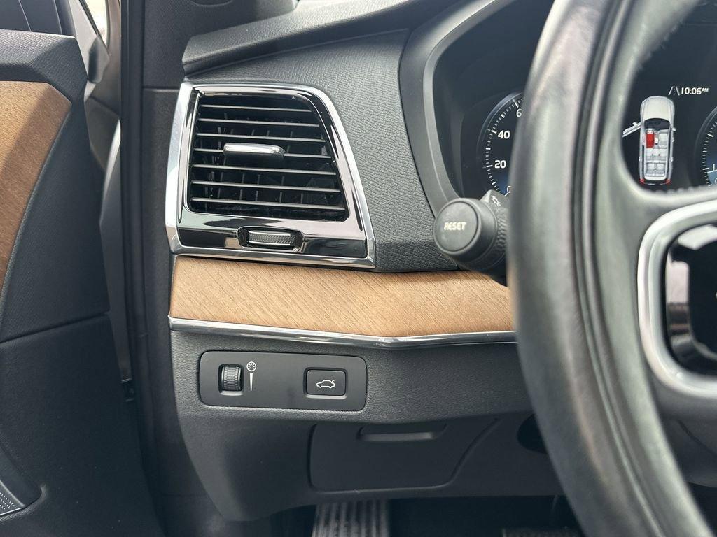 used 2018 Volvo XC90 car, priced at $19,644