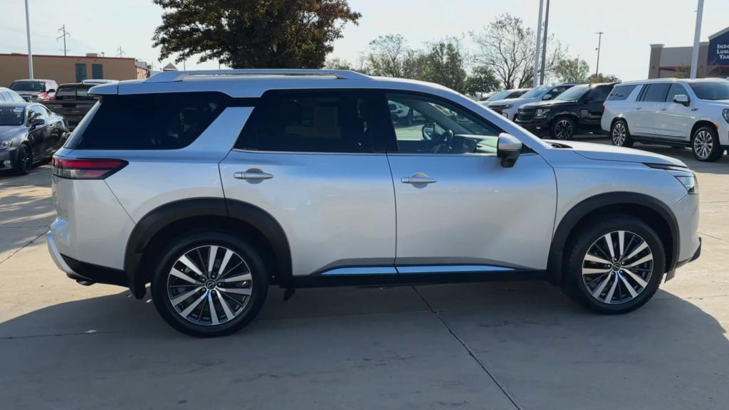 used 2022 Nissan Pathfinder car, priced at $38,594