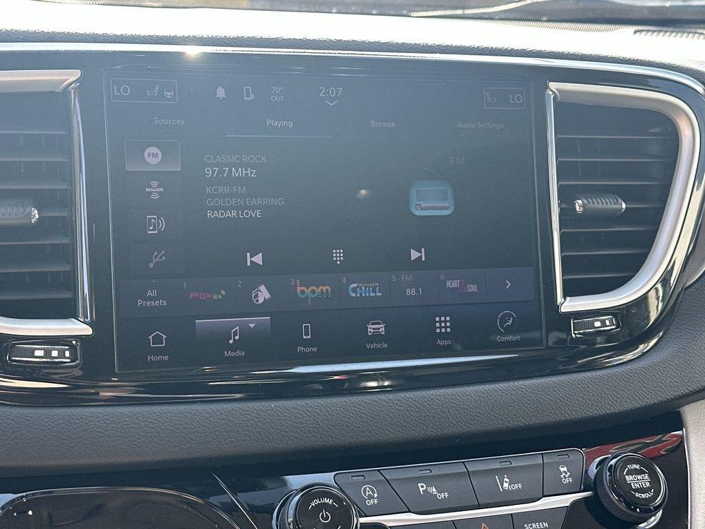 used 2023 Chrysler Pacifica car, priced at $26,761