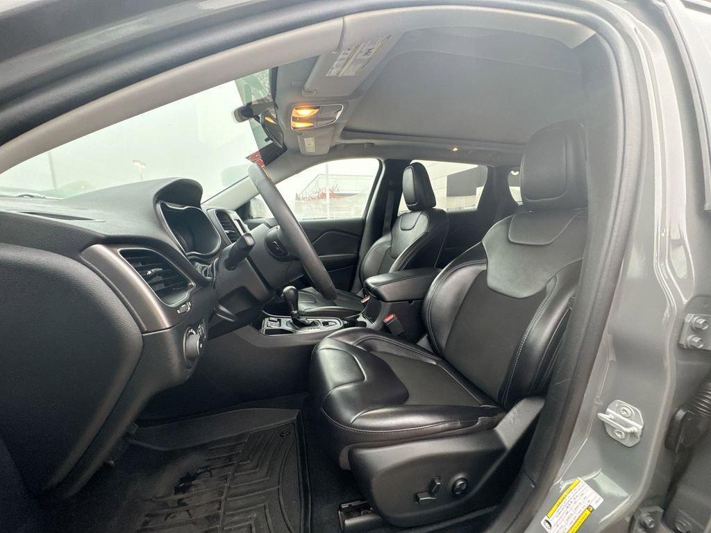 used 2020 Jeep Cherokee car, priced at $15,775