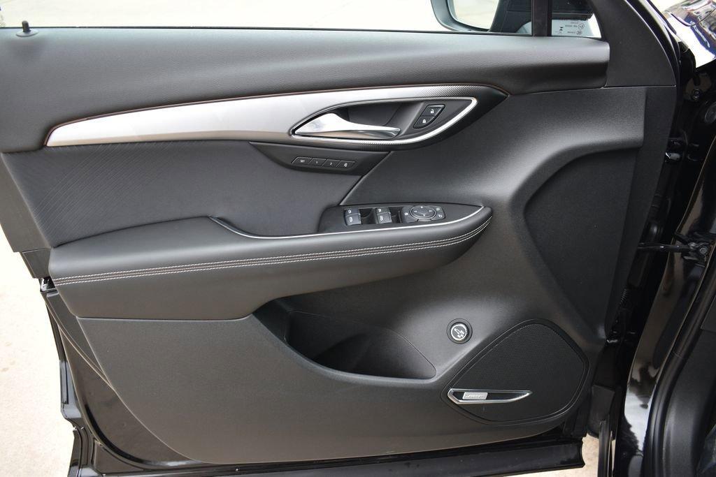 new 2025 Buick Envision car, priced at $41,961