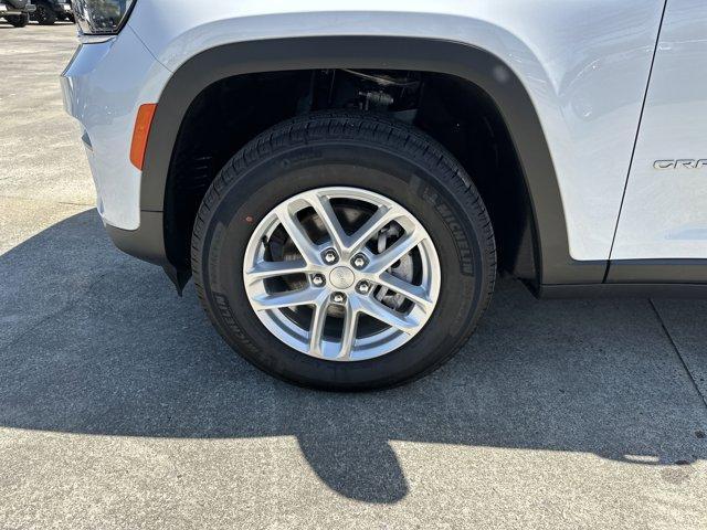 new 2025 Jeep Grand Cherokee car