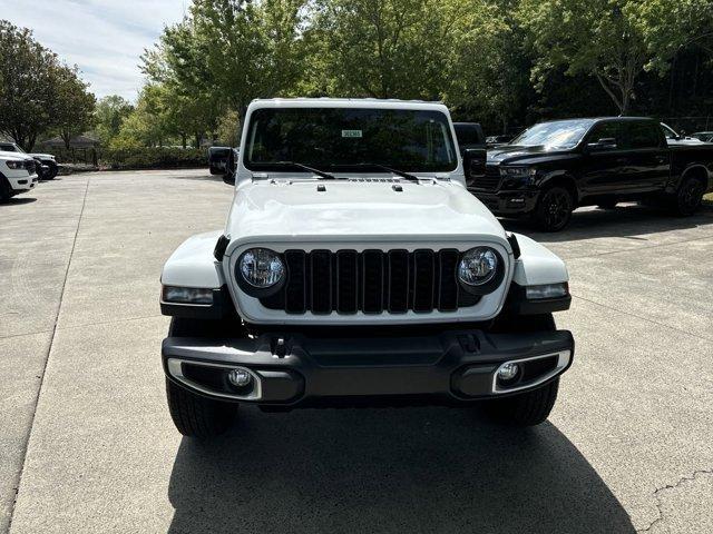 new 2024 Jeep Gladiator car, priced at $42,770