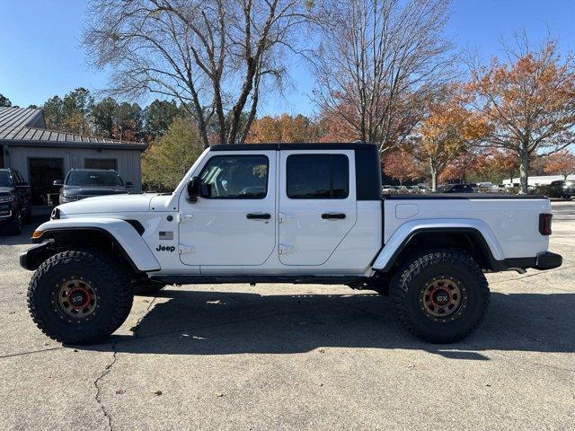 new 2024 Jeep Gladiator car, priced at $48,931