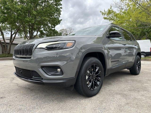 used 2023 Jeep Cherokee car, priced at $26,991