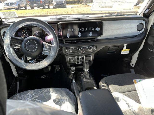 new 2025 Jeep Wrangler car