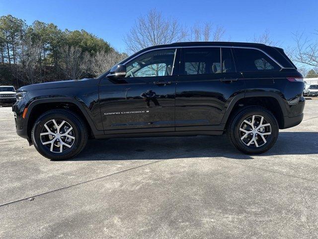 new 2025 Jeep Grand Cherokee car, priced at $48,730