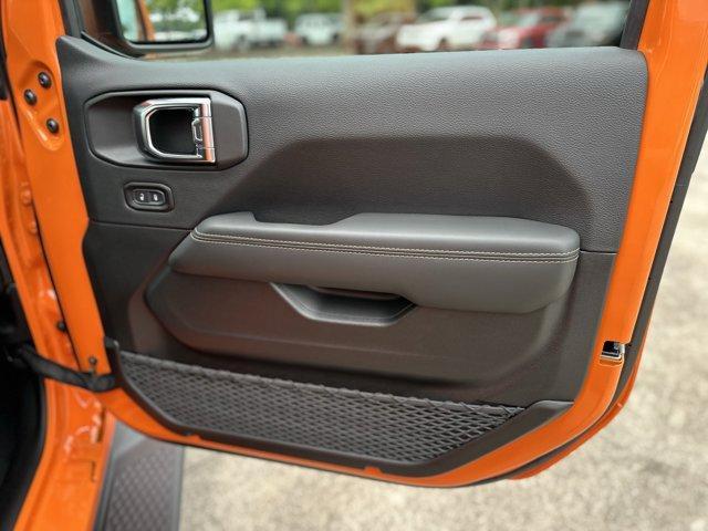 new 2025 Jeep Gladiator car, priced at $47,485
