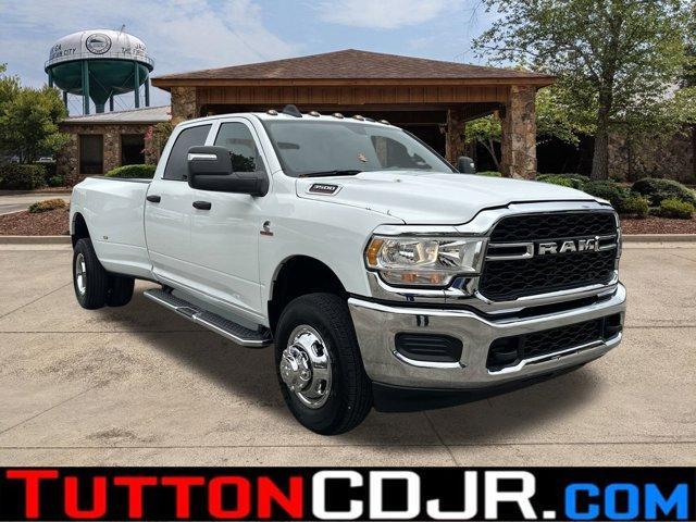 new 2024 Ram 3500 car, priced at $68,908