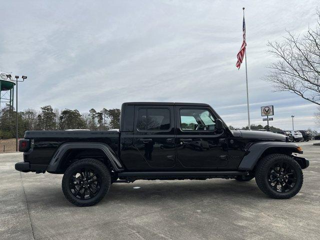 new 2025 Jeep Gladiator car, priced at $43,680