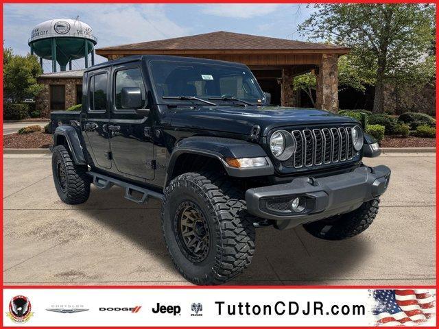 new 2025 Jeep Gladiator car, priced at $37,680