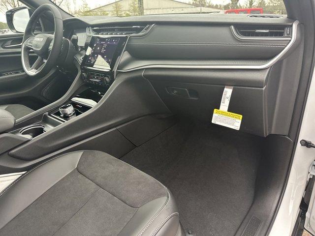 new 2025 Jeep Grand Cherokee L car, priced at $44,685