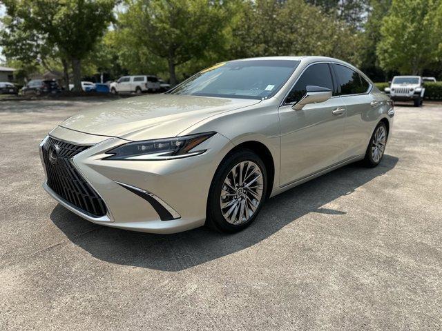 used 2024 Lexus ES 300h car, priced at $45,997