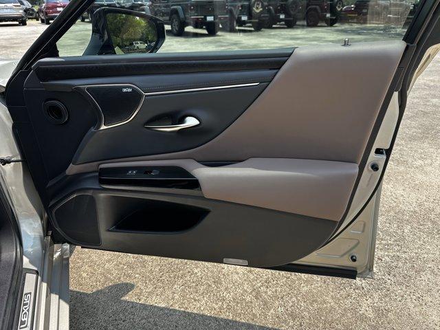 used 2024 Lexus ES 300h car, priced at $45,997