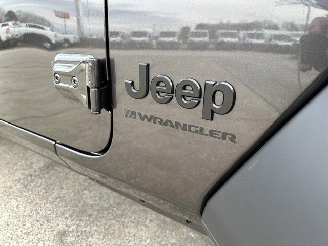 new 2025 Jeep Wrangler car, priced at $47,250