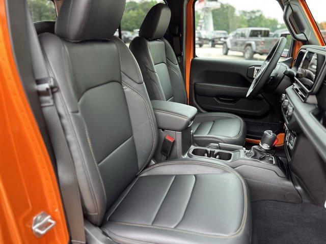 new 2025 Jeep Gladiator car, priced at $47,885