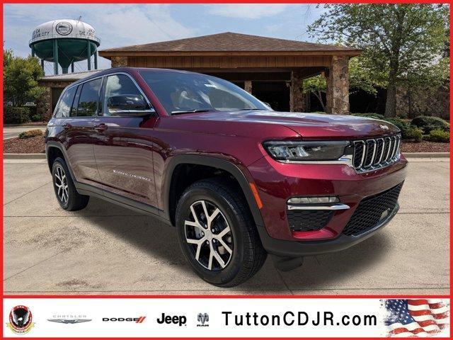 new 2025 Jeep Grand Cherokee car, priced at $46,255