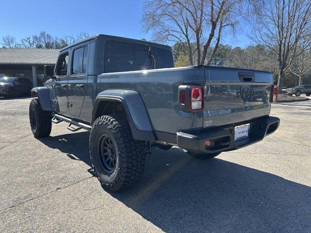 new 2025 Jeep Gladiator car, priced at $40,185