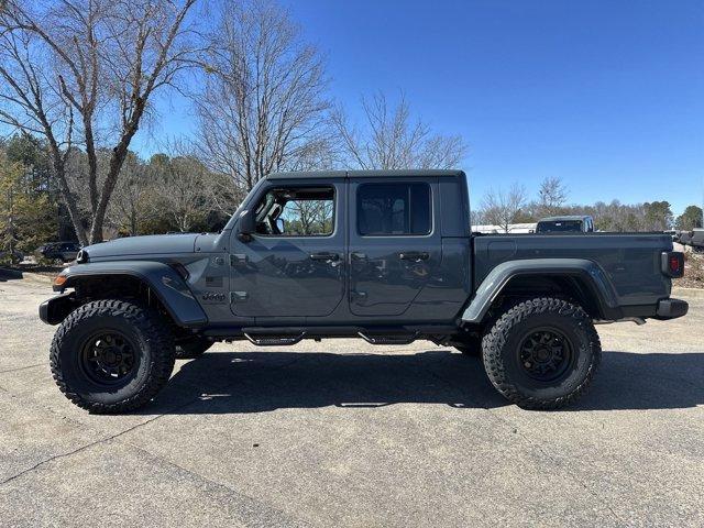 new 2025 Jeep Gladiator car, priced at $40,185