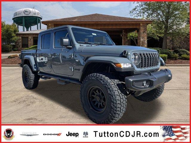 new 2025 Jeep Gladiator car, priced at $40,185