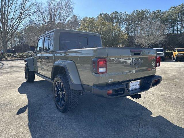 new 2025 Jeep Gladiator car, priced at $43,680