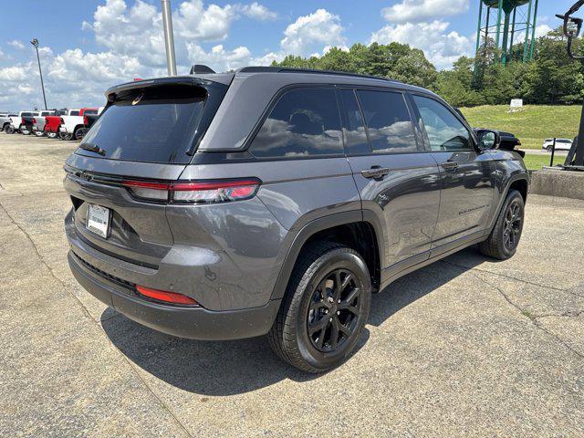 new 2024 Jeep Grand Cherokee car, priced at $42,280