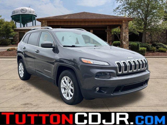 used 2016 Jeep Cherokee car, priced at $10,991