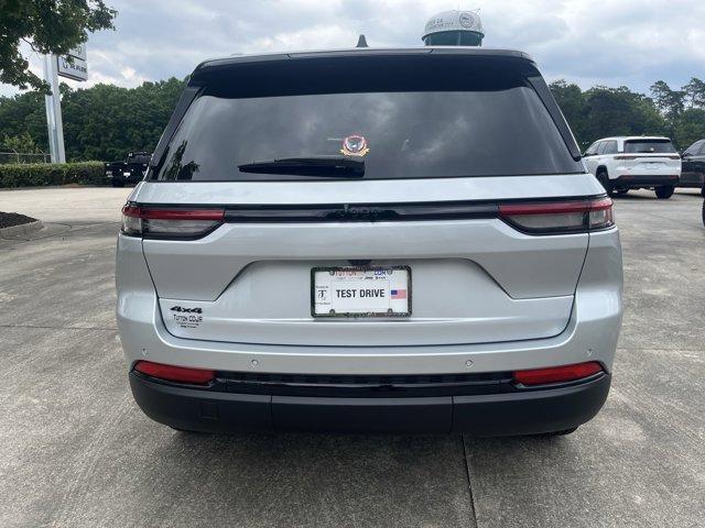 new 2025 Jeep Grand Cherokee car, priced at $43,480