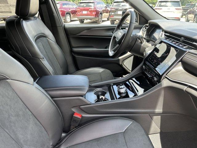 new 2025 Jeep Grand Cherokee car, priced at $43,480