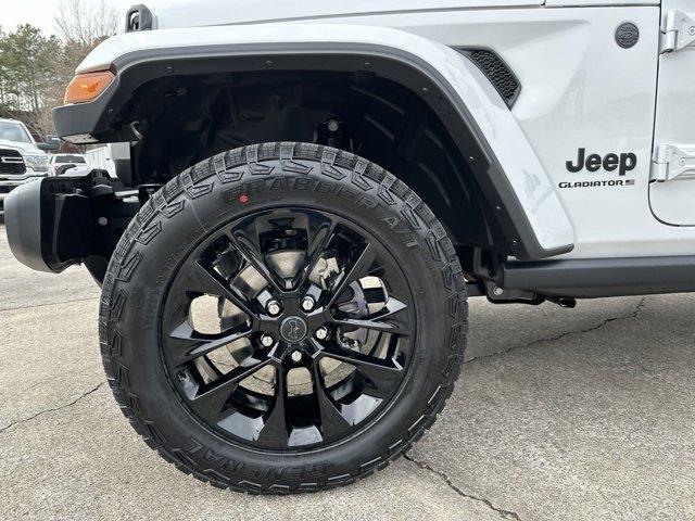 new 2025 Jeep Gladiator car, priced at $40,185