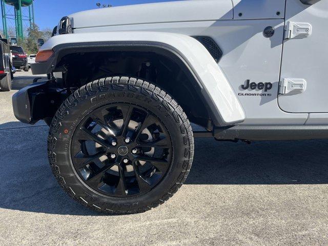 new 2025 Jeep Gladiator car, priced at $42,585