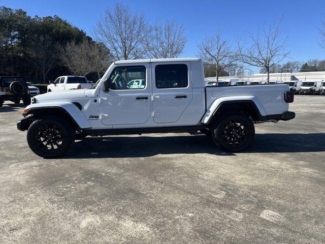 new 2025 Jeep Gladiator car, priced at $42,585