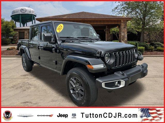 used 2024 Jeep Gladiator car, priced at $39,997