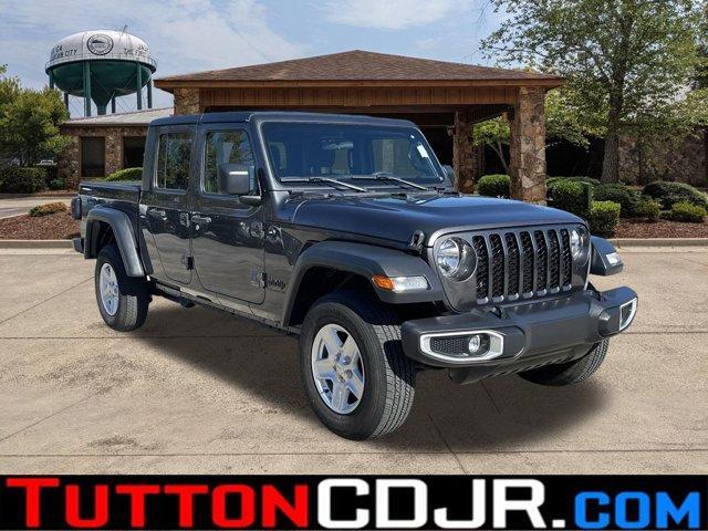 used 2023 Jeep Gladiator car, priced at $31,491