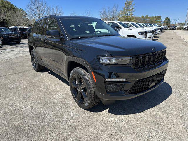 new 2024 Jeep Grand Cherokee car, priced at $41,520