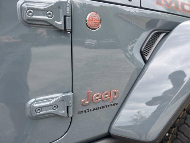 new 2025 Jeep Gladiator car, priced at $60,260