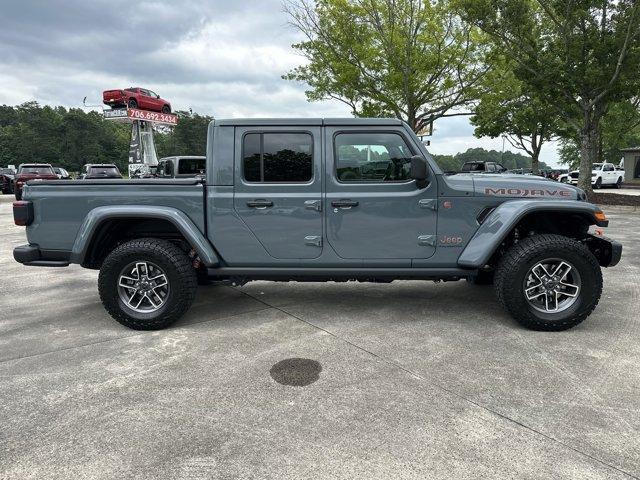 new 2025 Jeep Gladiator car, priced at $60,260