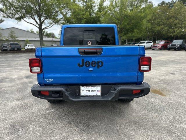 new 2025 Jeep Gladiator car
