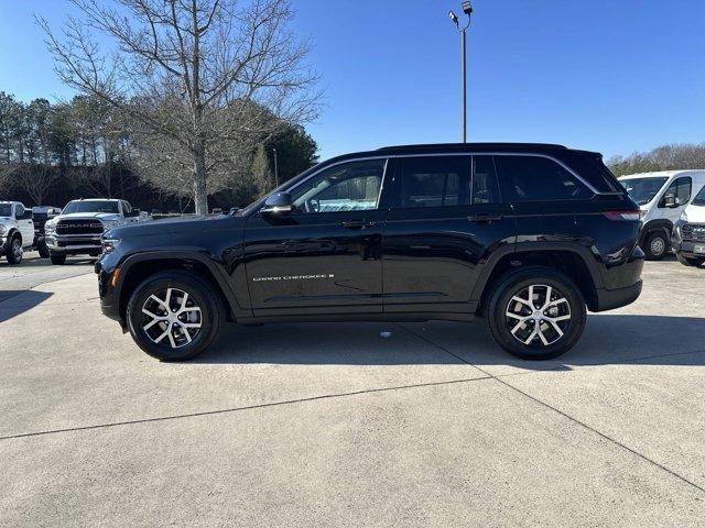 new 2025 Jeep Grand Cherokee car, priced at $41,160