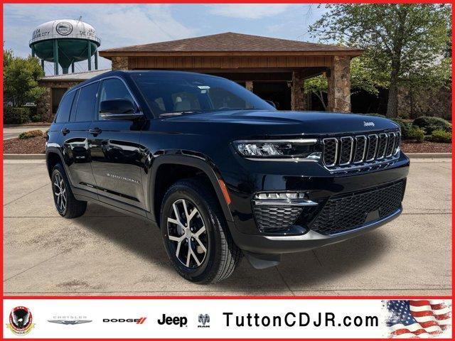 new 2025 Jeep Grand Cherokee car, priced at $41,160