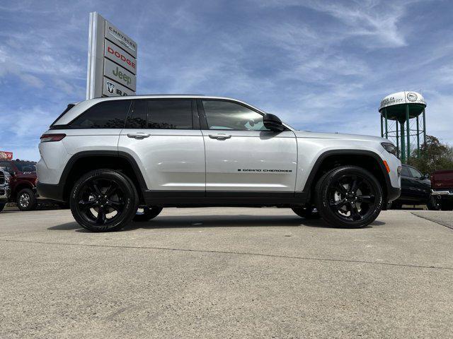 new 2024 Jeep Grand Cherokee car, priced at $38,575