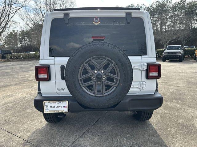 new 2025 Jeep Wrangler car, priced at $45,655