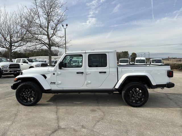 new 2025 Jeep Gladiator car, priced at $43,085