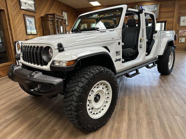 new 2025 Jeep Gladiator car, priced at $40,585