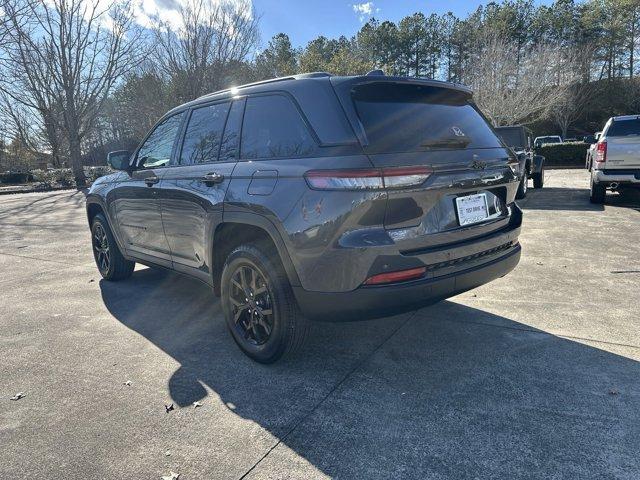 new 2025 Jeep Grand Cherokee car, priced at $38,980