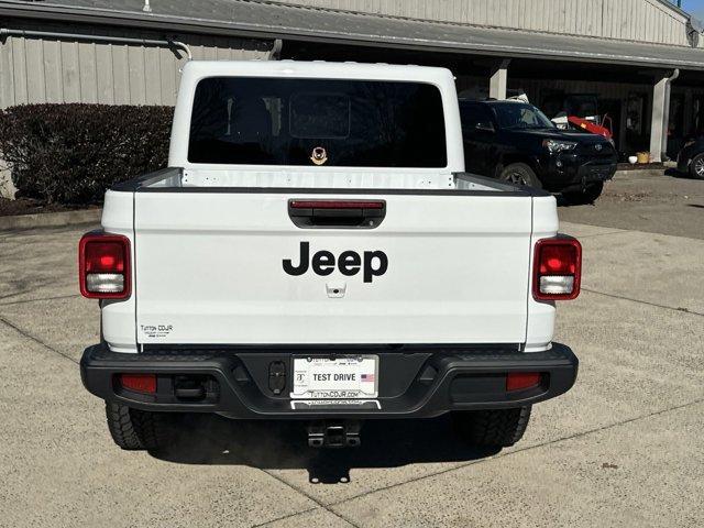 new 2025 Jeep Gladiator car, priced at $39,985