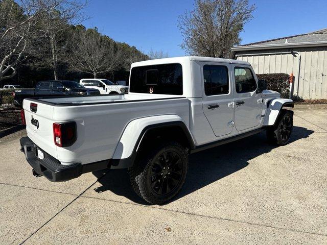 new 2025 Jeep Gladiator car, priced at $39,985